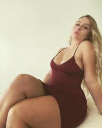 Çorlu Escort Bayan Zeyno – 19 Yaşında Genç ve Sarışın Güzellik